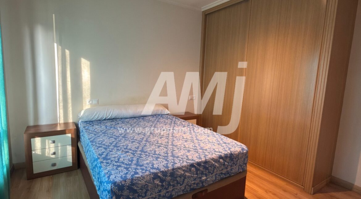 amj_re357_16