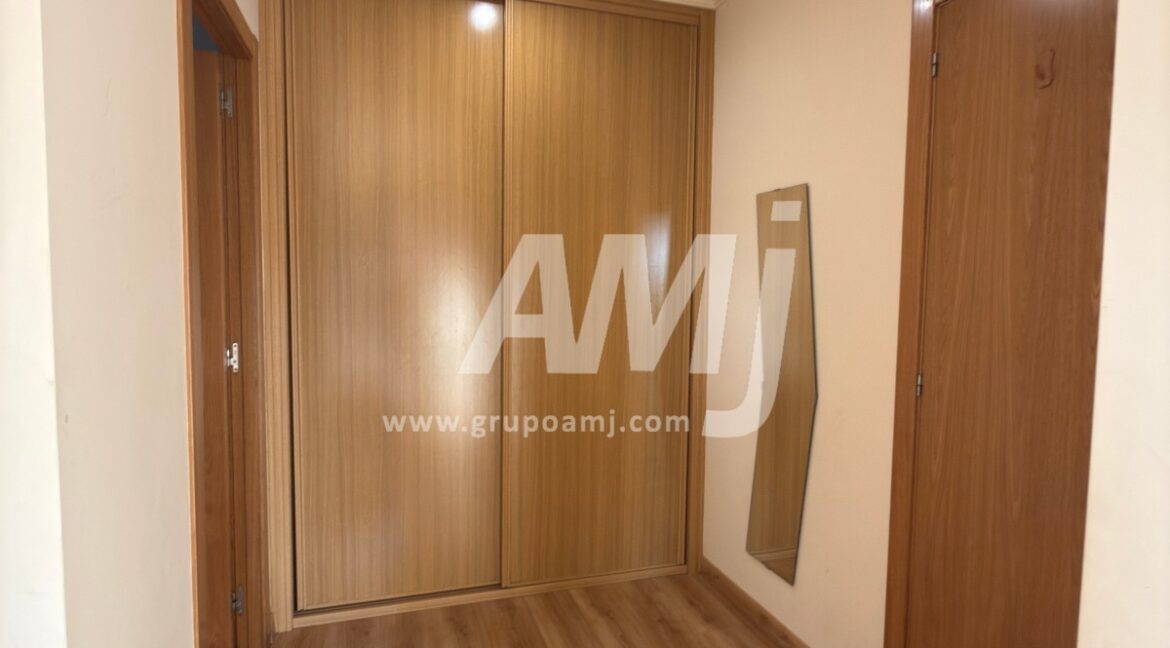 amj_re357_18