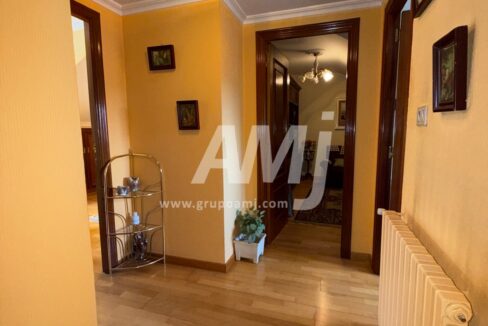 amj_re357_11