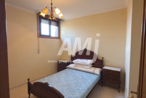 amj_re357_12
