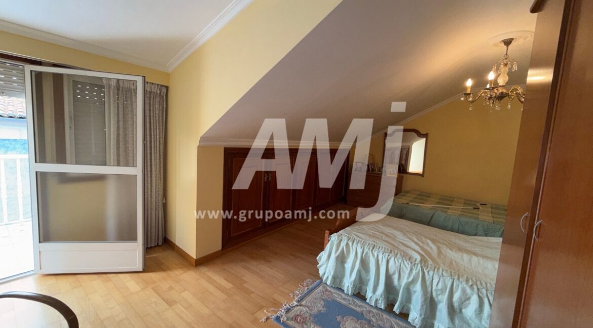 amj_re357_15
