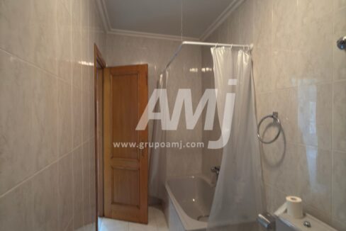 amj_re357_15