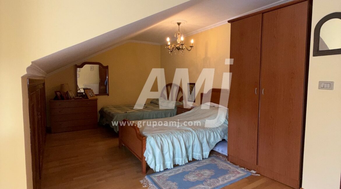 amj_re357_16