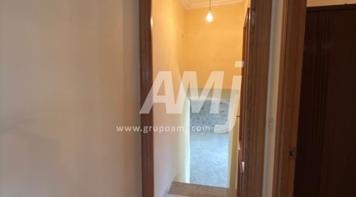 amj_re357_25