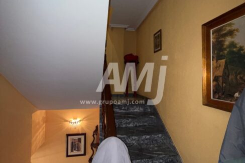 amj_re357_9