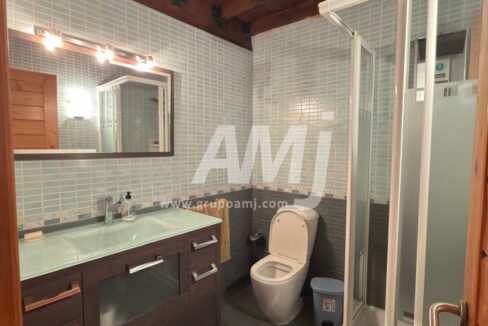 amj_re357_13